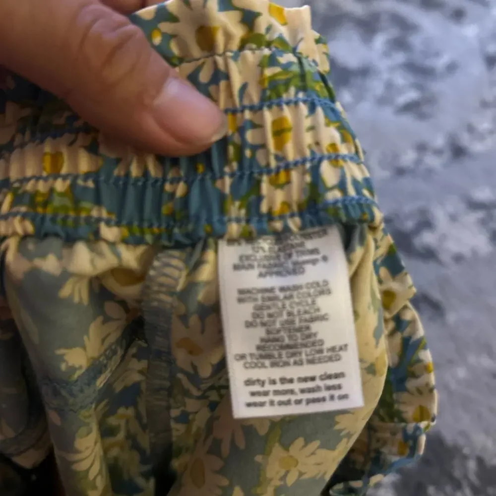 Toad & Co Sunkissed Pull On Shorts Women's Small Blue Glacier Daisy Field Print - Picture 10 of 10